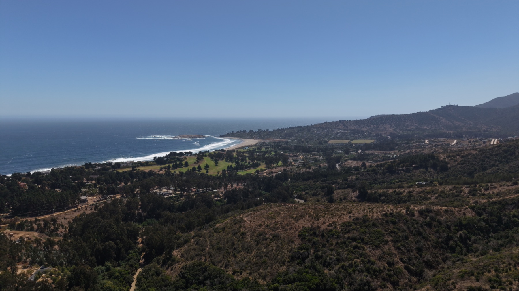 Vista aérea de costa